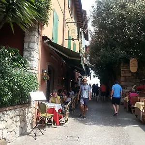 Apartment Corneliani, Sirmione