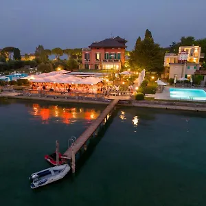 فندق Pioppi, سيرمِيوني