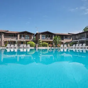 3* Апарт-отель Villaggio Turistico Lugana Marina