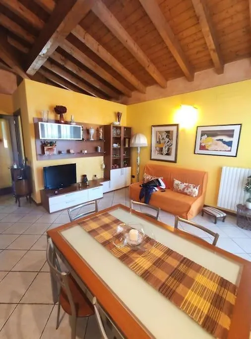 Casa Di Michela A Sirmione Con Piscina Apartment