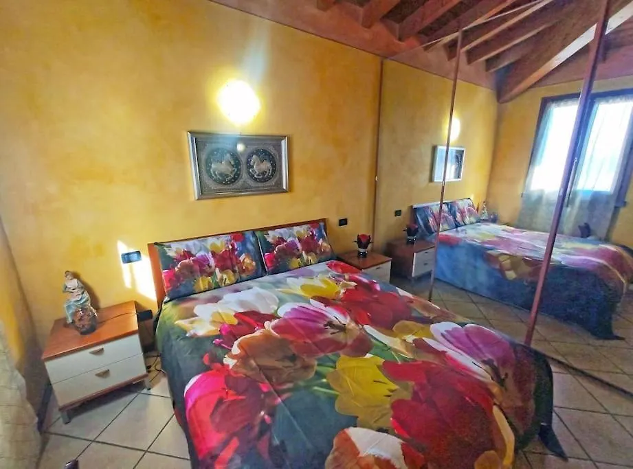 Casa Di Michela A Sirmione Con Piscina Apartment Italy