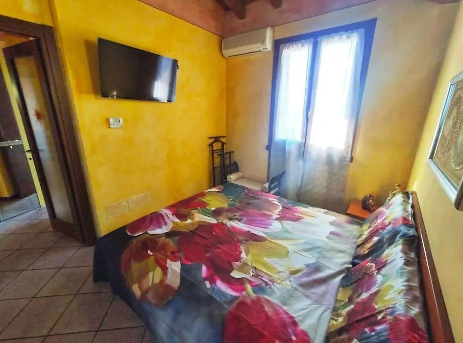Casa Di Michela A Sirmione Con Piscina Apartment